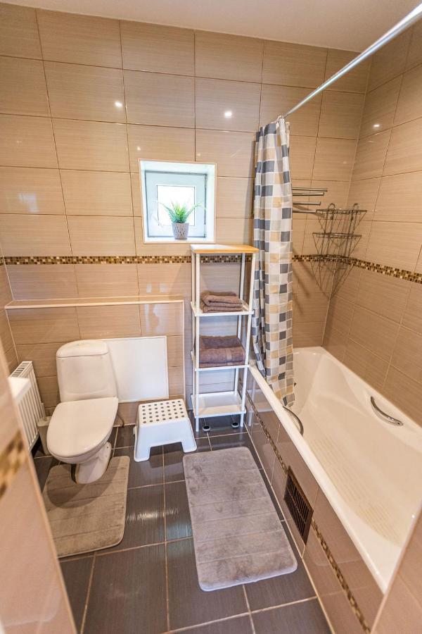 Schneider Hause Villa ยูร์มาลา ภายนอก รูปภาพ